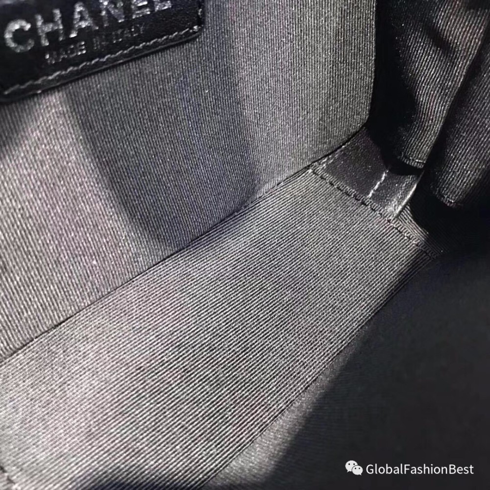 Chanel 香奈儿 秋冬限量新款链条包 漆皮搭配亮