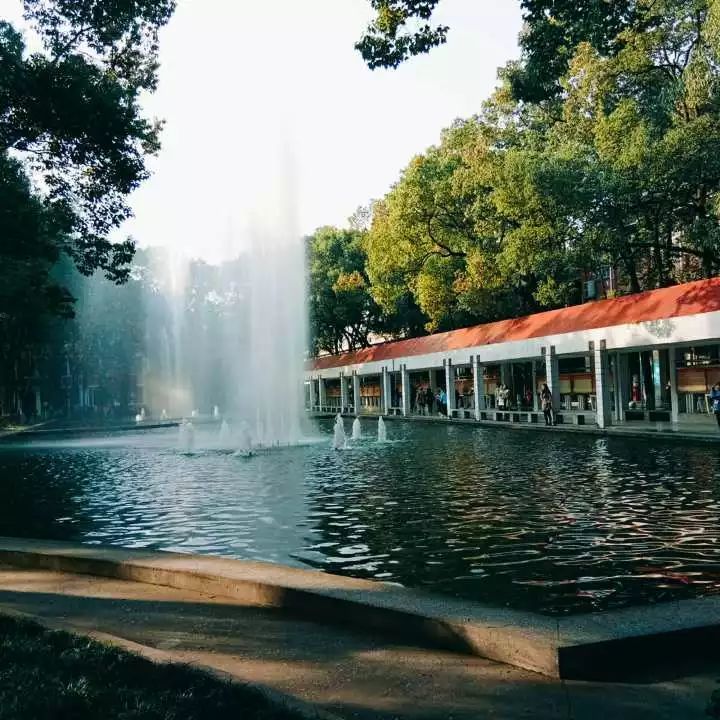 西华师范大学校园美景