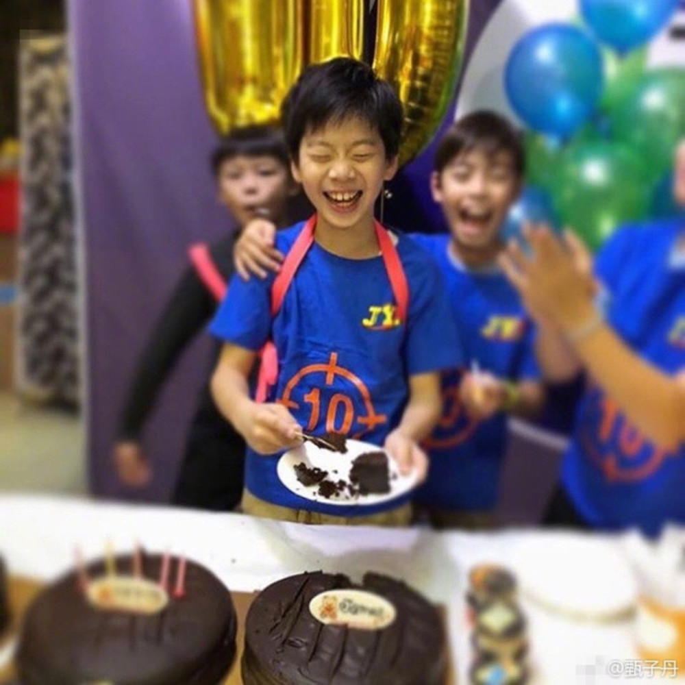 甄子丹给儿子送生日祝福，却因用“您”称呼儿子引热议