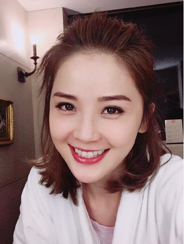 娃娃脸的女明星,大家都说是丽颖,林依晨,但是看到她的