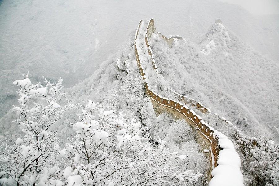 最壮观的雪景非长城莫属了 光是想想那: "北国风光,千里冰封,万里雪飘