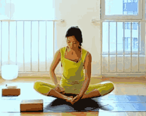 “X”型腿不好看？教你2步矫正，腿又细又直，好看