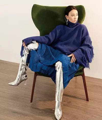 扮嫩只服那英!50岁还穿小学生鞋子,网友:你的时