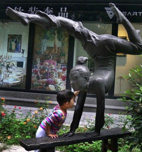 搞笑段子,你俩吵架能说普通话吗?我听懂了还能