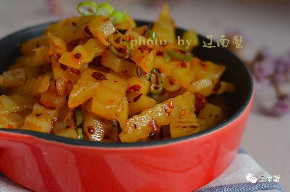 用土豆做的小吃,超级简单,还很过瘾,教你学会不