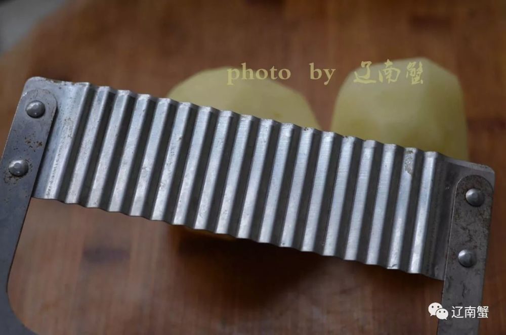 用土豆做的小吃,超级简单,还很过瘾,教你学会不