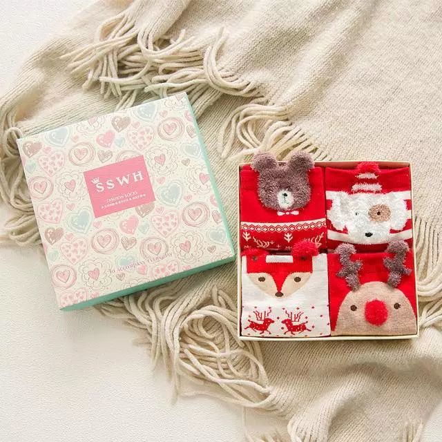 这份礼物让女孩感动的哭出猪叫?弱智吧劳资不