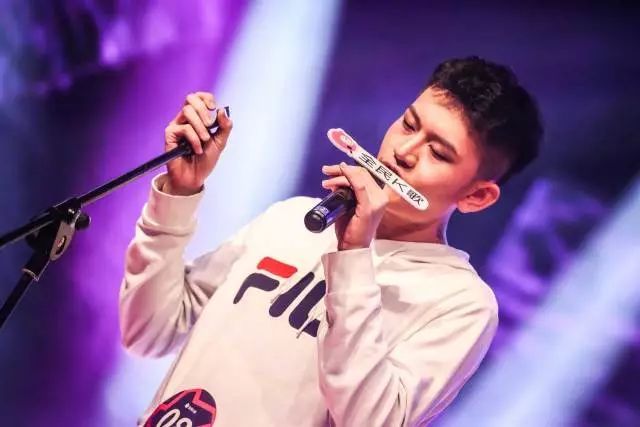 全民K歌校园星歌声华东赛区落幕明日之星唱