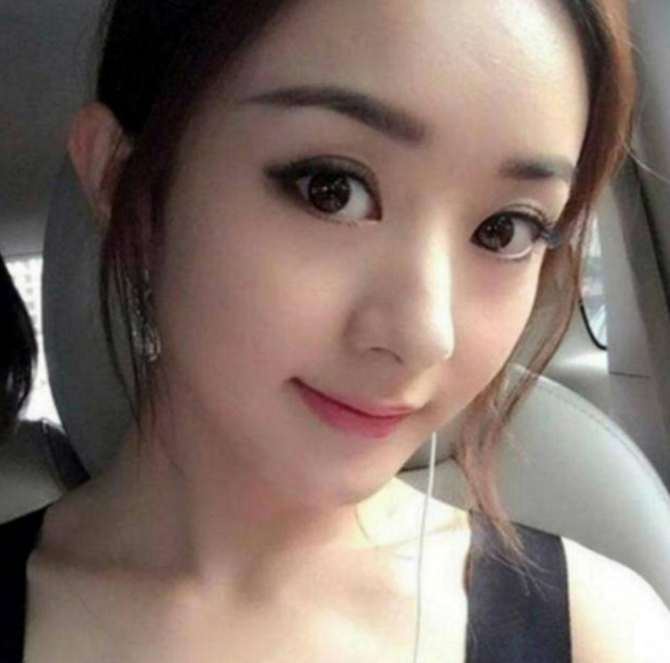 眼睛最漂亮的4大女星,迪丽热巴垫底,赵丽颖第二,第一名当之无愧!