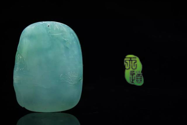 一个2万多的大马坎翡翠原石赌石赌涨10倍,开出