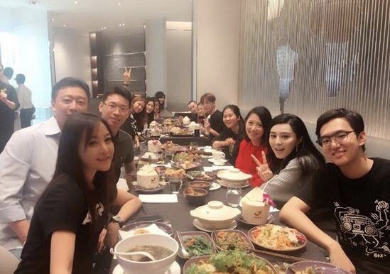 范冰冰公司三年零离职率 年终奖金有七位数