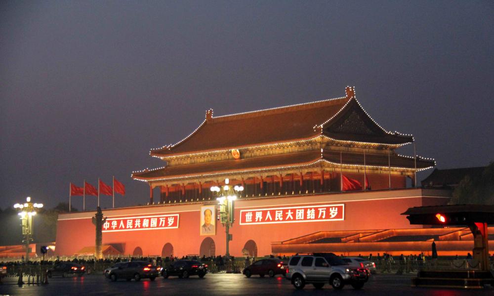 北京天安门广场的夜景,感受祖国的强大