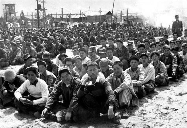 在战后的盟军审判中,朝鲜籍日本兵共有129人作为b/c级战犯被审判,14人