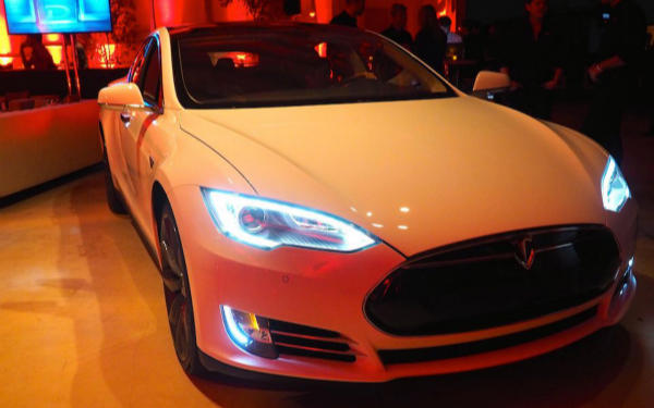 现场感!看特斯拉如何发布新车型