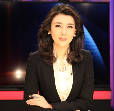 继董卿之后,她成为央视第一美女如今嫁入豪门