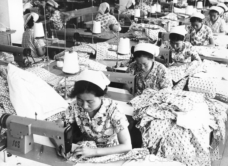 70年代朝鲜平壤的纺织厂女工