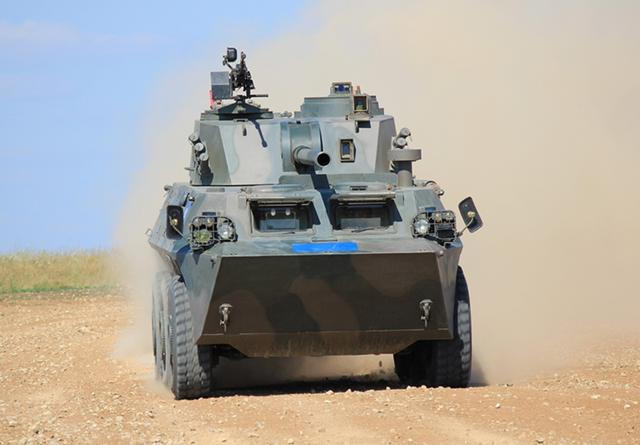 中国陆军又欺负人了 驾驶全自动迫击炮去俄罗斯踢馆