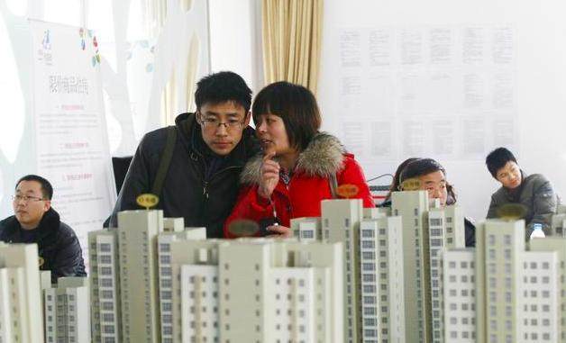 人民日报海外版“征收房产税是已确定方向”,房价要再度急刹?