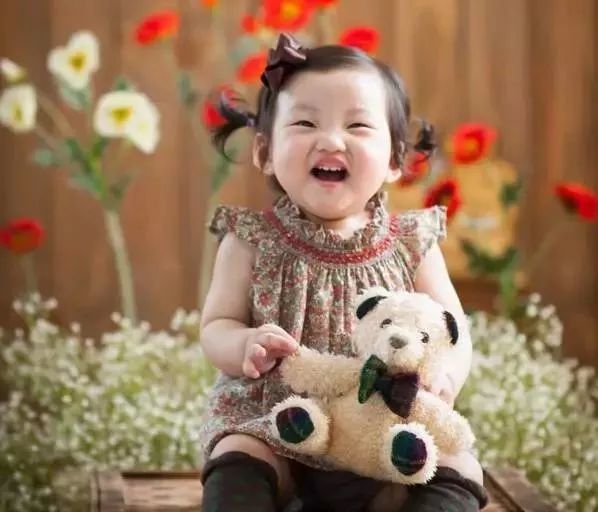 儿童短发扎法,打造短发女宝俏皮感