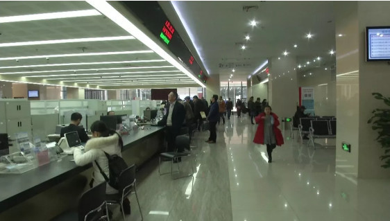 江苏一男子债台高筑 找假老婆办房产抵押