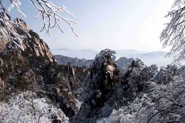 别问我什么季节去黄山最好了,冬天去就对了!