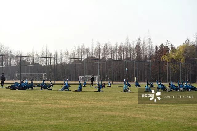 申花兵发西班牙,已向特维斯发出冬训通知