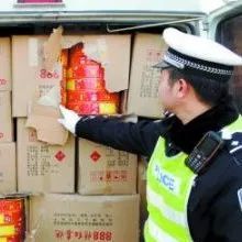 高碑店警方破获非法运输危险物质案2起