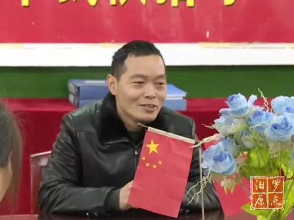 政协委员李国玉:将农村中小学教师编制足额配