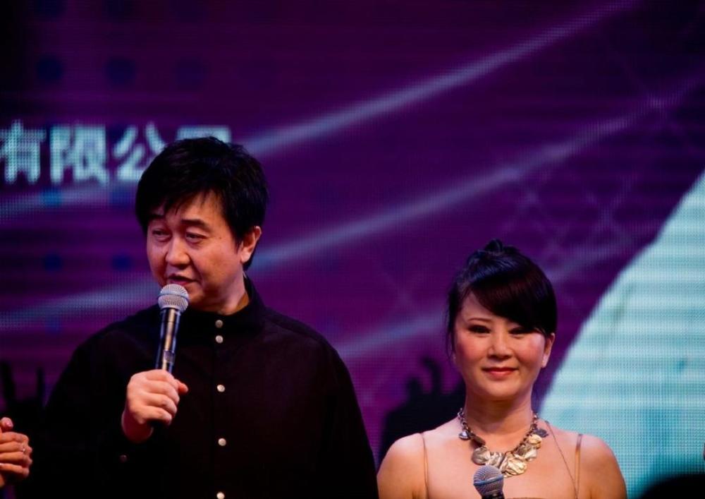 靠一首歌致富成为人生赢家,秒购北京一套四合