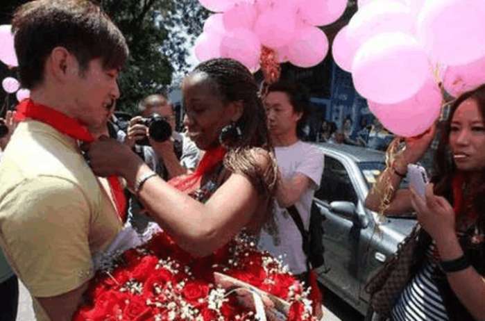 中国男人娶非洲女人的几个好处,看完这些你会