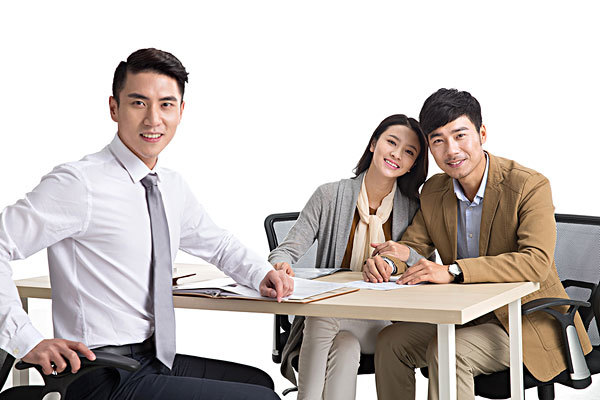 小明今年高中毕业,低学历的他掐指一算,共有这