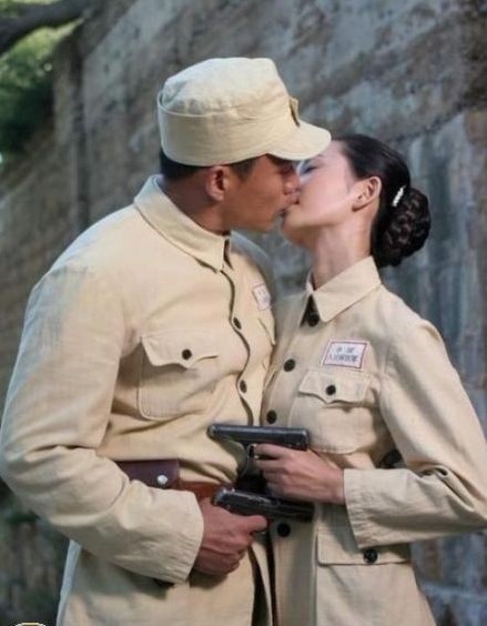 搞笑段子:寂静的夜里,深深切切地寂寞-兴趣部落