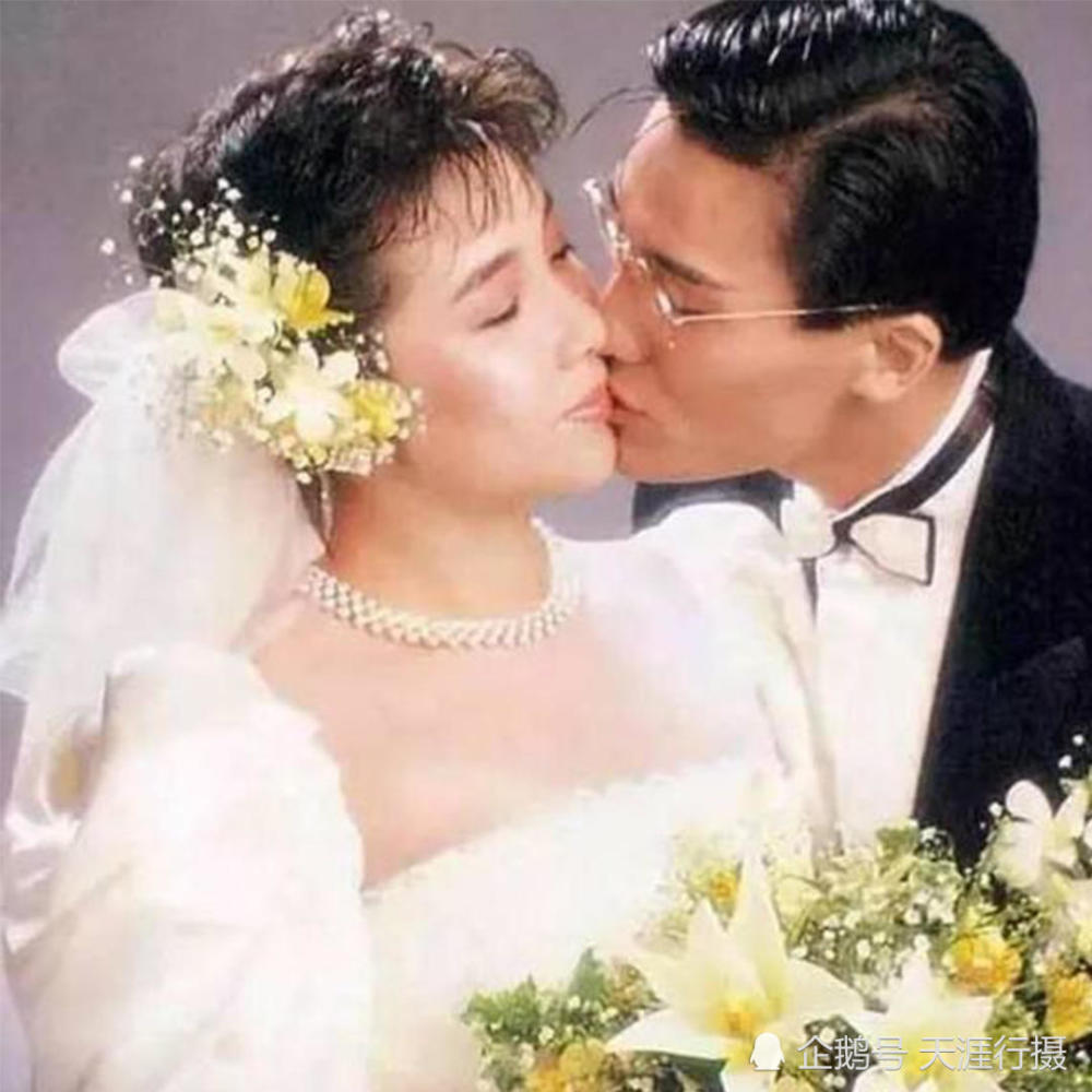 梁家辉婚纱照曝光,贵为影帝却走哪都不忘带着