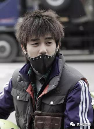 与金荷娜的韩国原版盲证相比,杨幂鹿晗的翻拍