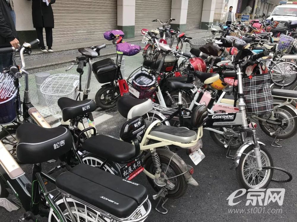 昨天汕头电动自行车上牌首日,亲历车管所带你