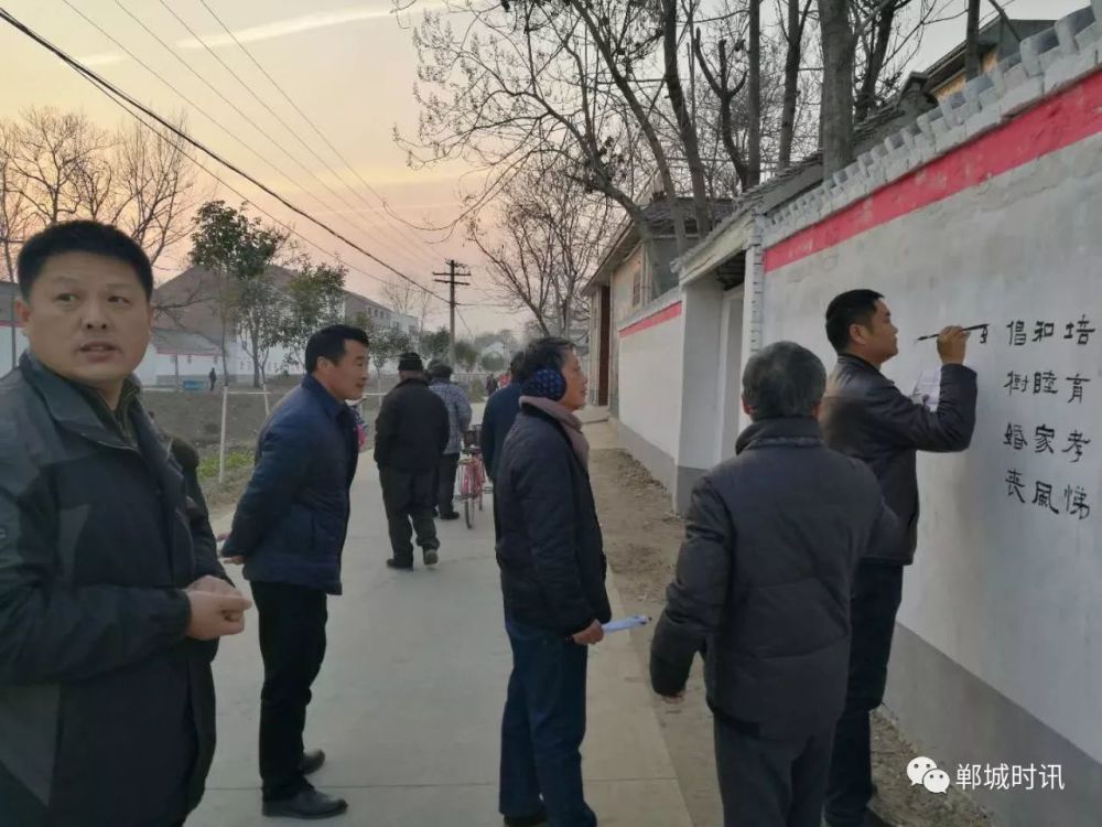 郸城:万人书画农村行 浓墨重彩绘深情