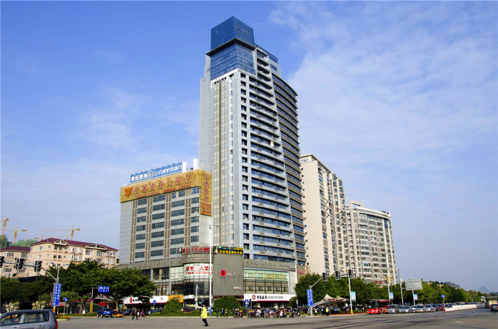 这座城市享有世界第一天然大盆景美誉,工业发