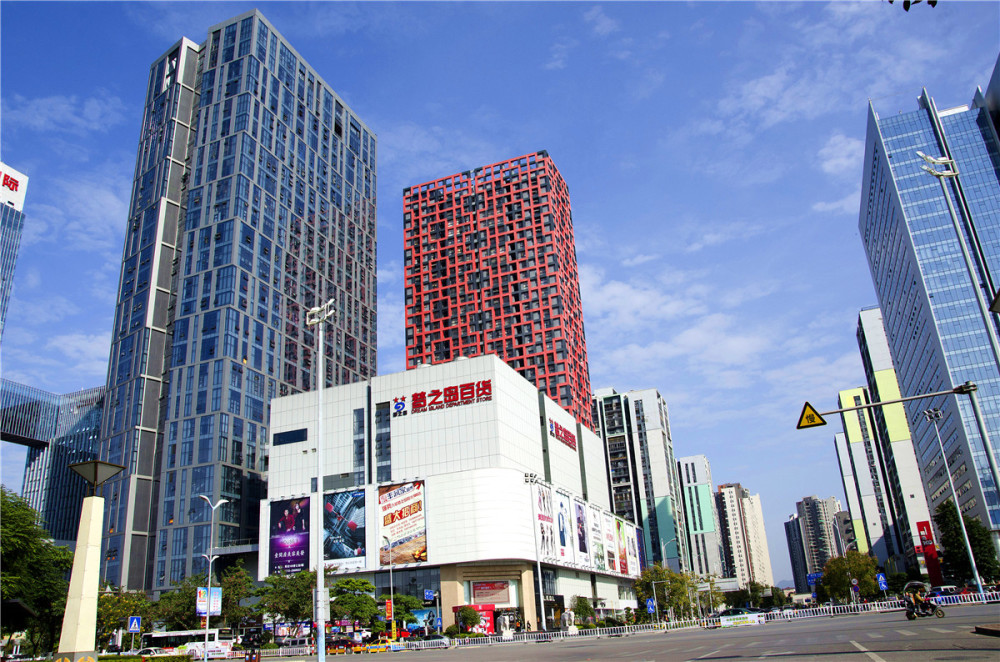 这座城市享有世界第一天然大盆景美誉,工业发