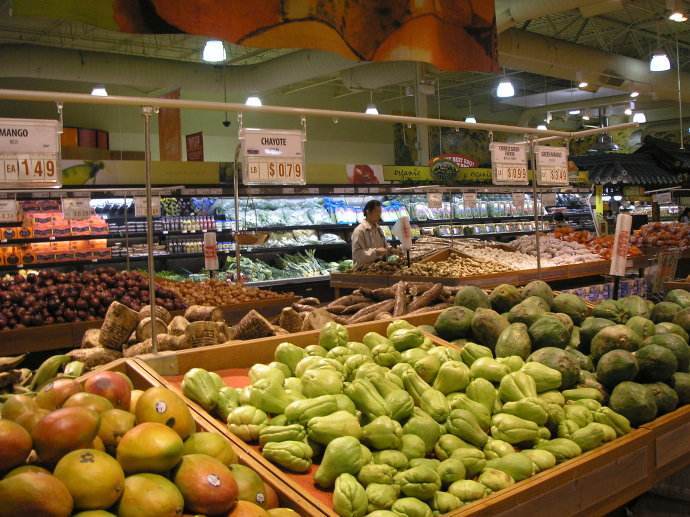 来旅游的韩国人被刷新了认知,韩国超市高级蔬