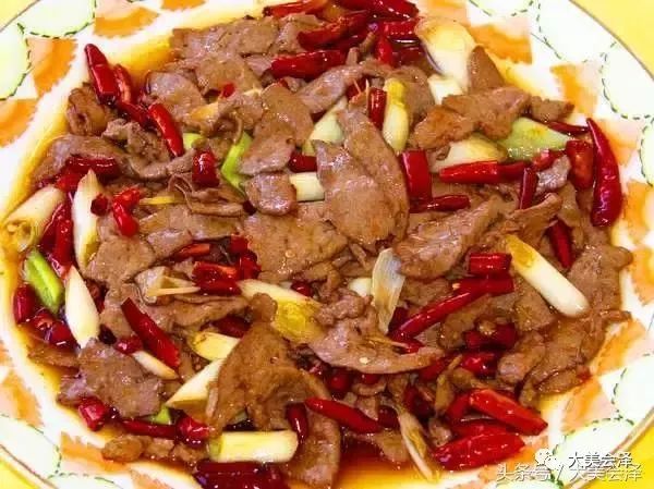 云南乌蒙山里的美食--会泽羊八碗