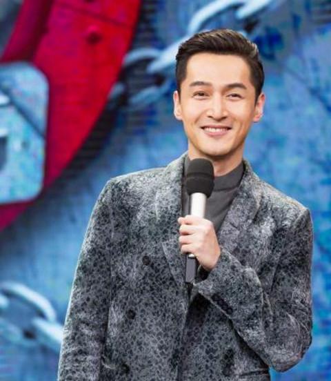 胡歌菅韧姿再度同框超甜蜜,坦言拍吻戏前曾喝