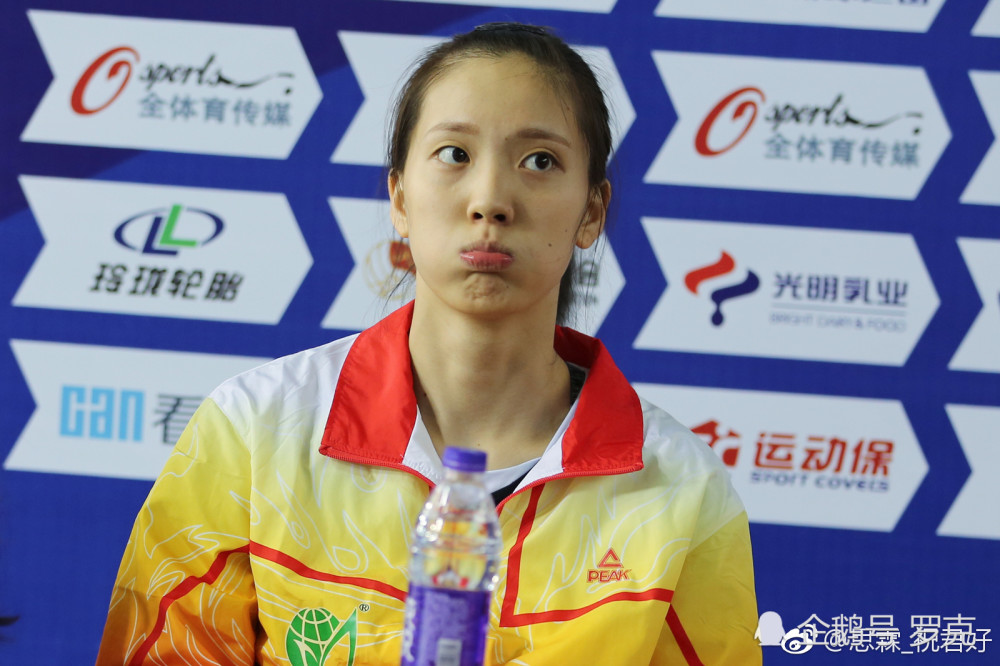 浙江女排为进4强拼了!挖来郑益昕林莉 8强第一