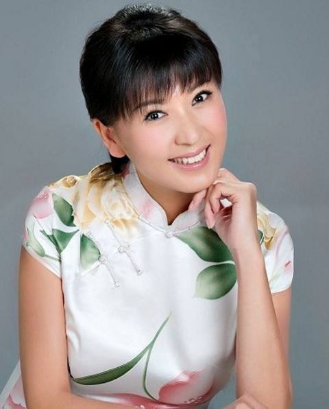 她是《刘老根》里的山杏!现实里的她是正师级