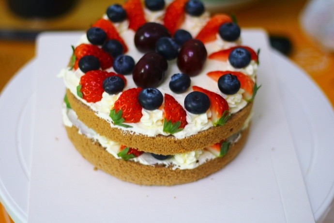 想吃奶油蛋糕又怕热量高怎么办?做一个这样的