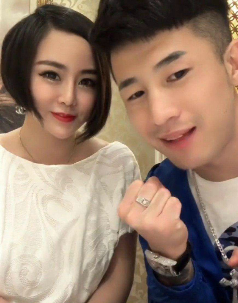 仙洋生日开播,破快手网红直播收益纪录