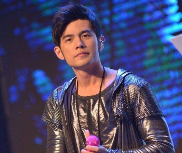 10首适合开车时听的歌,你听过几首呢?