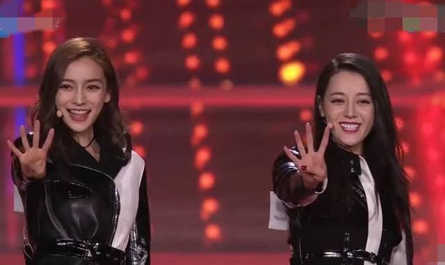 浙江跨年演唱会:迪丽热巴成跑男团团宠,开心的