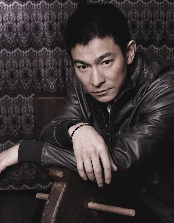 李天佑自不量力,说要赶超刘德华,网友:赶紧回家