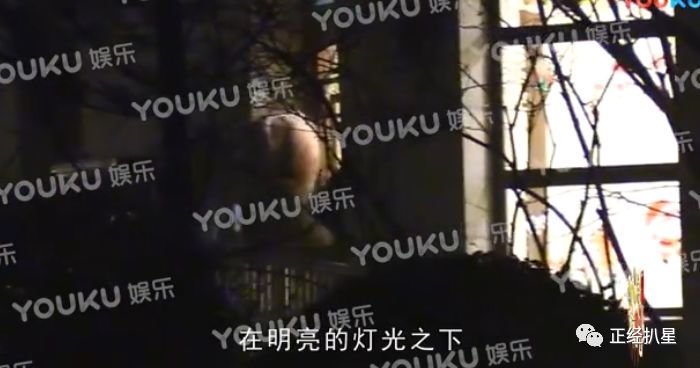 李小璐夜宿PGone家疑点太多,但亲密挽手臂怎