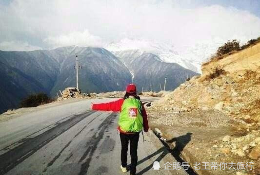 川藏线上,偶遇穷游女搭车?听听川藏线老司机的